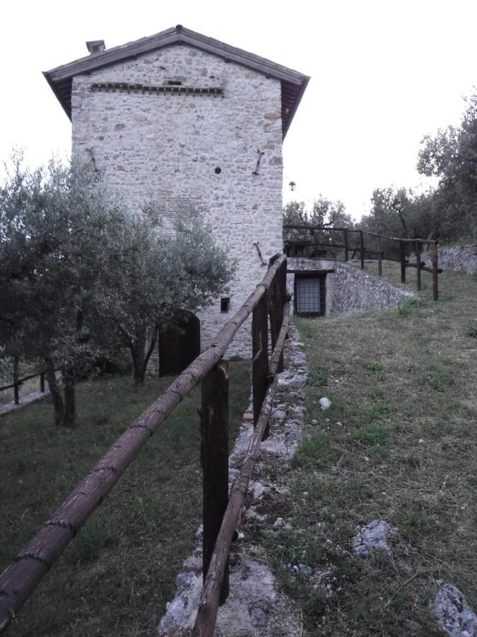 Agriturismo Il Casalino Spoleto Buitenkant foto