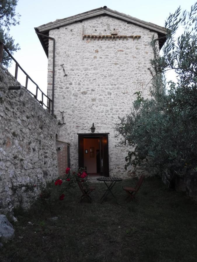 Agriturismo Il Casalino Spoleto Buitenkant foto