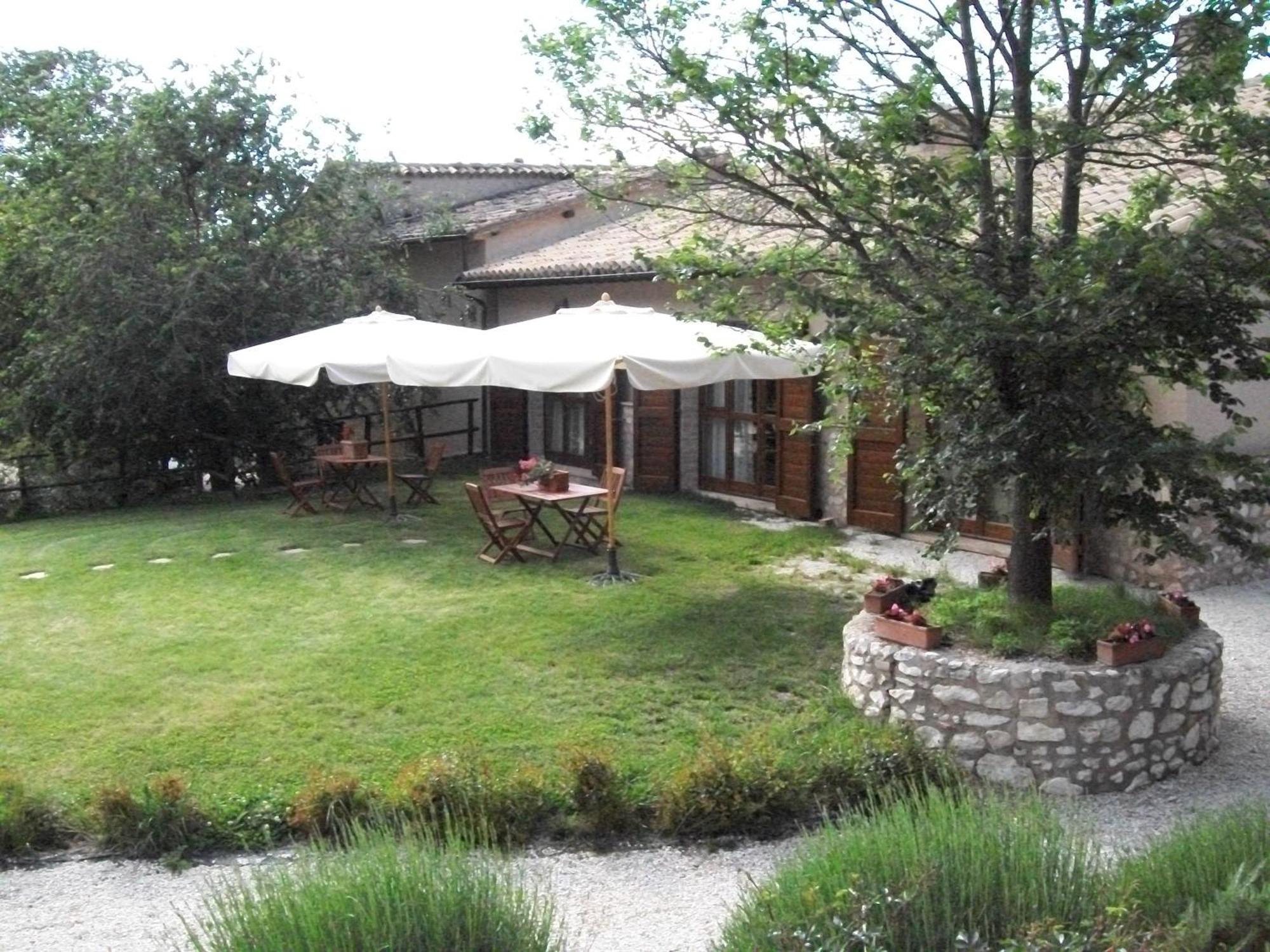 Agriturismo Il Casalino Spoleto Buitenkant foto
