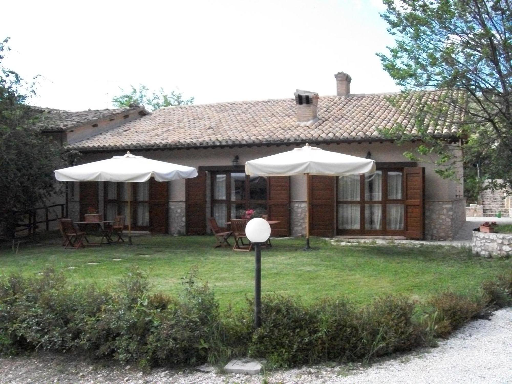 Agriturismo Il Casalino Spoleto Buitenkant foto